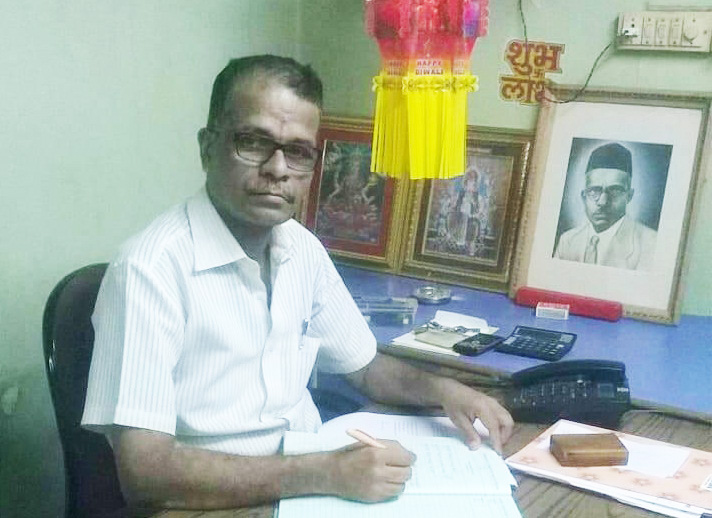 क्षा. म. समाज संस्थापक डॉ. शिरोडकरांना हृदयाच्या देव्हाऱ्यात ठेऊन देवत्व देणारे तुकाराम लोके यांना भावपूर्ण श्रद्धांजली!